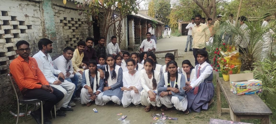 Volunteers and students after a coaching session